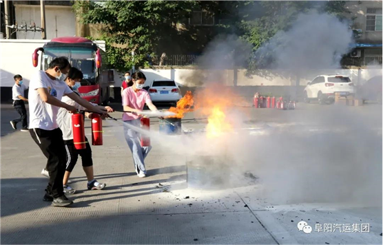 阜阳客运开展反恐消防应抢救援演练